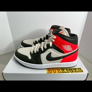 Jordan 1 Mid SE Newsprint womens 10.5us